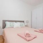 Gorgeous Apartment In Makarska With Wifi * Makarska